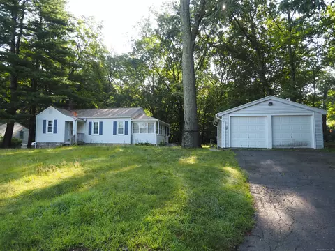 45 Macht Rd, Columbia, CT 06237