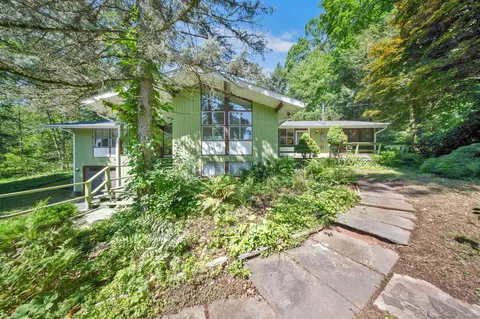 184 Hickory Hill Rd, New Britain, CT 06052