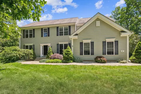 67 Bartman Rd, Higganum, CT 06441