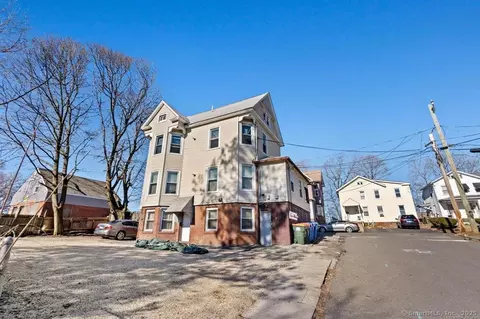 35 Hillside Ave, Meriden, CT 06451