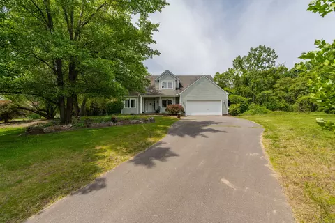 97 Spring Wood Ln, Bloomfield, CT 06002