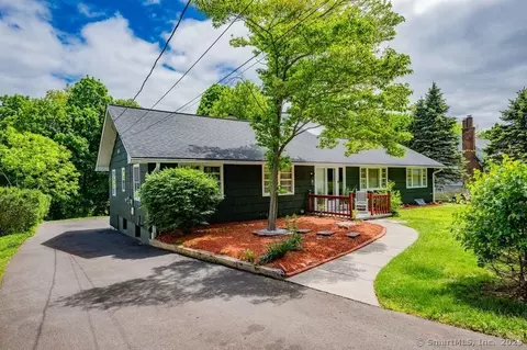 28 Goodrich Rd, Farmington, CT 06032
