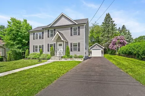37 Highgate Rd, Trumbull, CT 06611