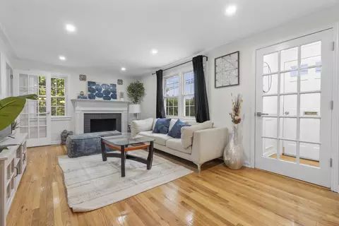 182 5th St, Stamford, CT 06905