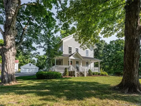 80 Old Town Park Rd, New Milford, CT 06776