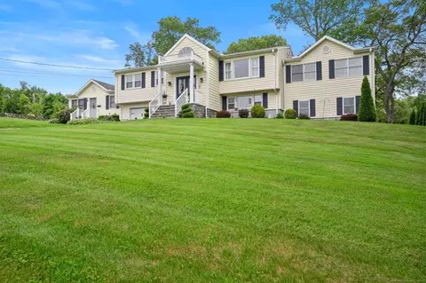 6 Timberlane Dr, Shelton, CT 06484