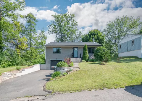 2 Melillo Ave, Bethel, CT 06801