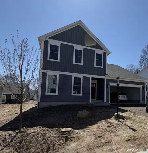 15 Legacy Ln, Monroe, CT 06468