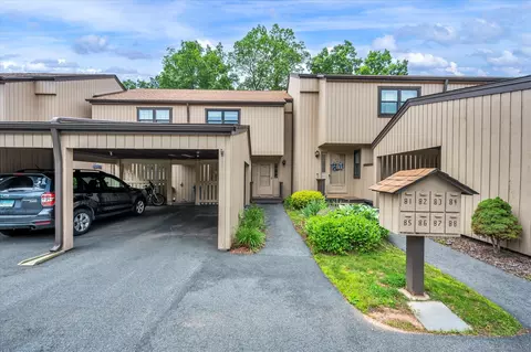 84 Mattabasset Dr #84, Meriden, CT 06450