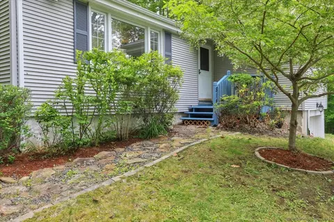 814 Wrights Mill Rd, Coventry, CT 06238