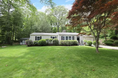 28 Shields Ln, Ridgefield, CT 06877