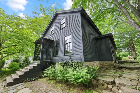 30 Saybrook Rd, Essex, CT 06426