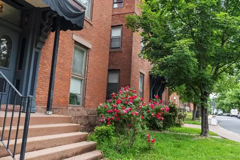 68 Morris St #202, Hartford, CT 06114