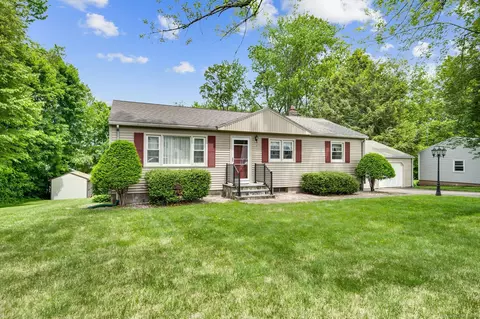 18 Hawthorne Dr, Cheshire, CT 06410