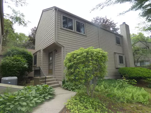 24 Happy Hollow Cir #C, Stratford, CT 06614