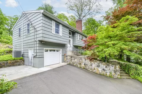 525 Bennetts Farm Rd, Ridgefield, CT 06877