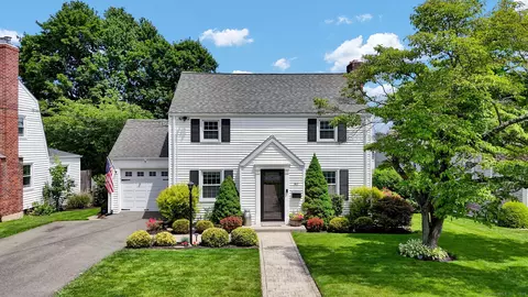 80 Longvue Dr, Wethersfield, CT 06109