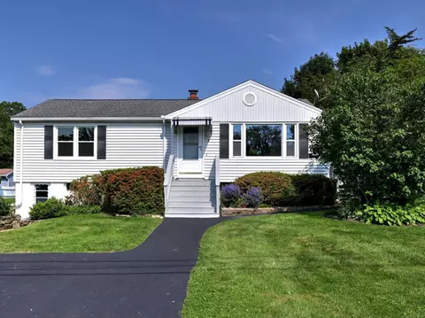 8 Kathy Dr, Seymour, CT 06483