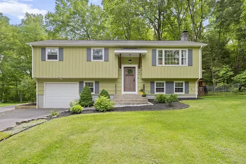 59 Apple Rd, Tolland, CT 06084