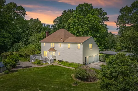 22 Loomis Dr, Coventry, CT 06238