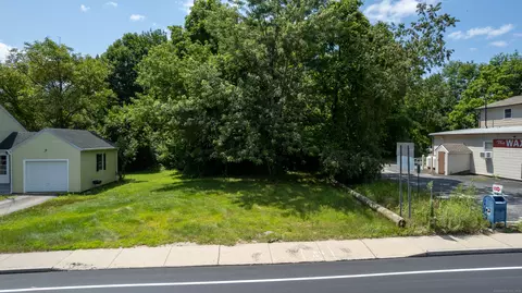 99 Slater Ave, Griswold, CT 06351