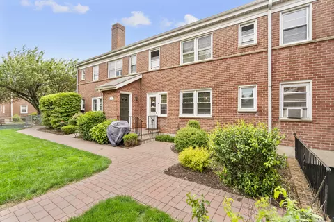 236 Glenbrook Rd #10B, Stamford, CT 06906