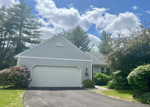 20 Canterbury Rd #20, Hamden, CT 06514