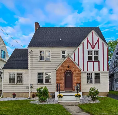 25 S Highland St, West Hartford, CT 06119