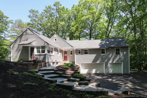 73 Talcott Notch Rd, Farmington, CT 06032