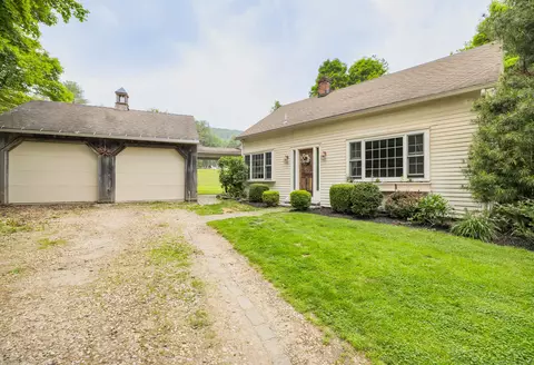 45 Stedman Rd, New Hartford, CT 06057