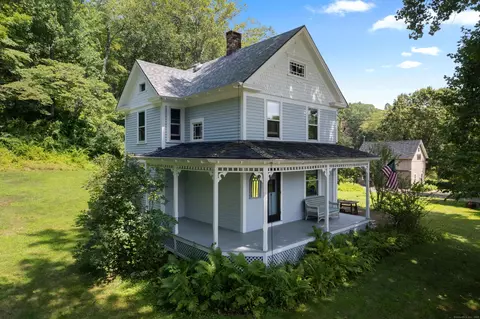 70 River Rd, East Haddam, CT 06423