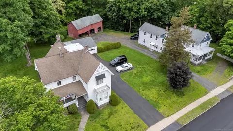 44 Maple Ave, Canton, CT 06019