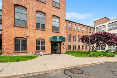 33 Mechanic St #214, Windsor, CT 06095