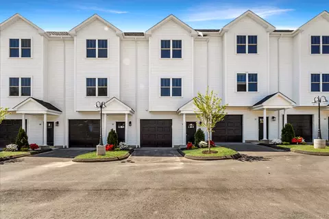 245 Norwich New London Tpke #19, Uncasville, CT 06382