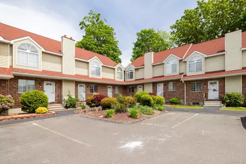 78 Pierpont Rd #5, Waterbury, CT 06705