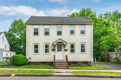 74 Mill St, Middletown, CT 06457