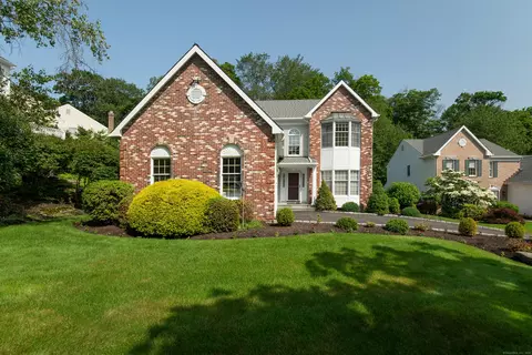 33 Alexandria Ct #33, Fairfield, CT 06824