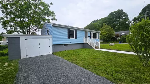 3 Norwood Ave, New London, CT 06320