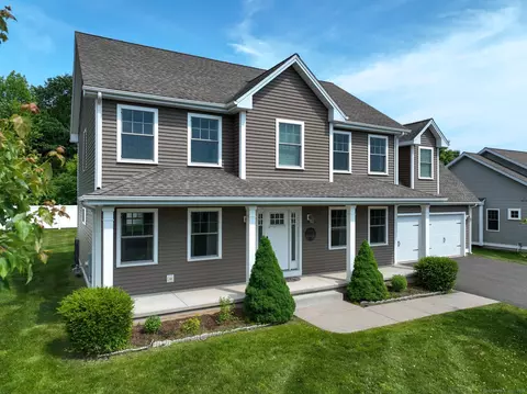 5 Old Village Cir, Windsor, CT 06095