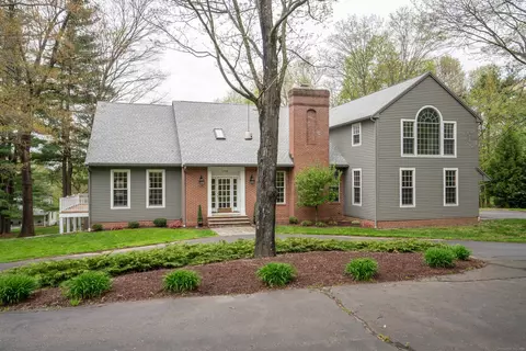 1136 Main St, Glastonbury, CT 06073