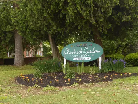 18 Bridge St #1J, Naugatuck, CT 06770