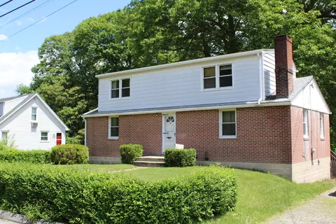 51 Lambert Dr, Norwich, CT 06360