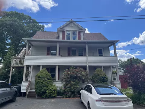 18 Woodworth St, Suffield, CT 06078