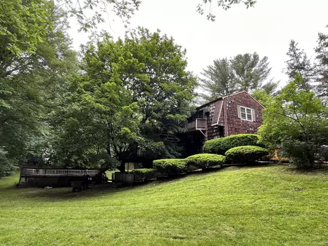 17 Blake St, Norwalk, CT 06851