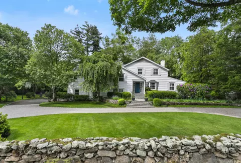 7 Over Rock Ln, Westport, CT 06880