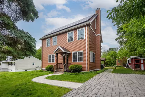 9 Purdum Rd, New Fairfield, CT 06812