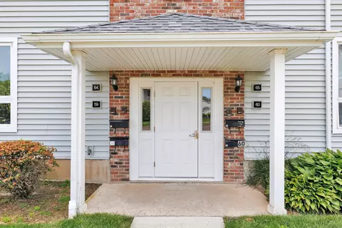 64 Carriage Path S #64, Milford, CT 06460