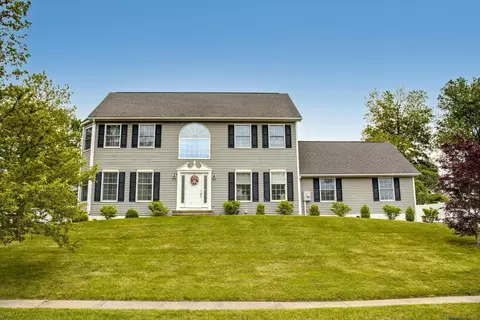 37 Apple Blossom Dr, Naugatuck, CT 06770