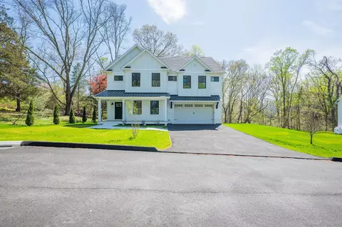 1 Brookview Hts, Shelton, CT 06484