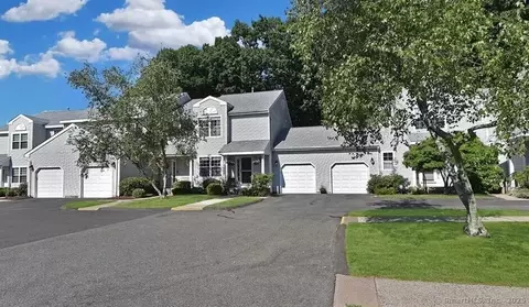 404 The Mews #404, Rocky Hill, CT 06067